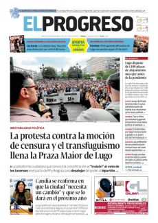 LA PROTESTA CONTRA LA MOCIÓN DE CENSURA Y EL TRANSFUGUISMO LLENA LA PRAZA MAIOR DE LUGO